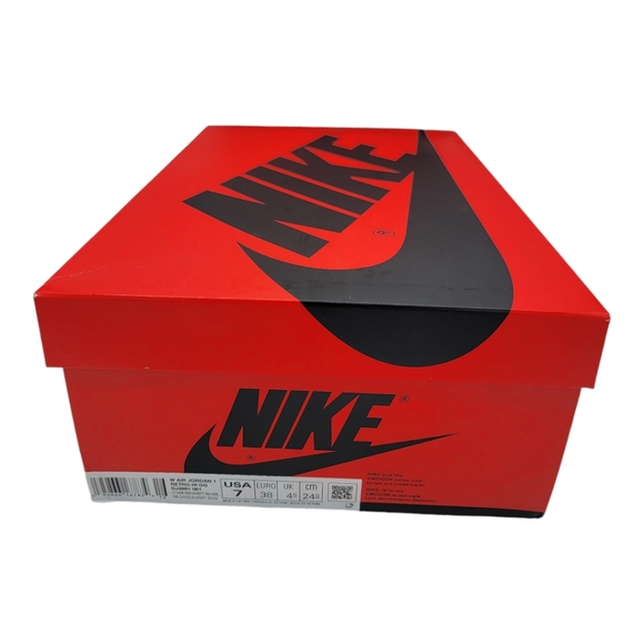 Nike Air Jordan 1 Retro High OG Varsity Red Chicago BRED Women Sz 7 - Picture 7 of 7